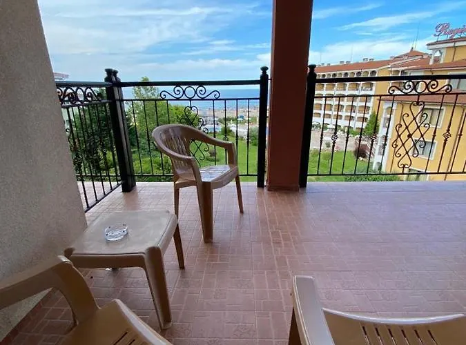 Апартамент Perla South